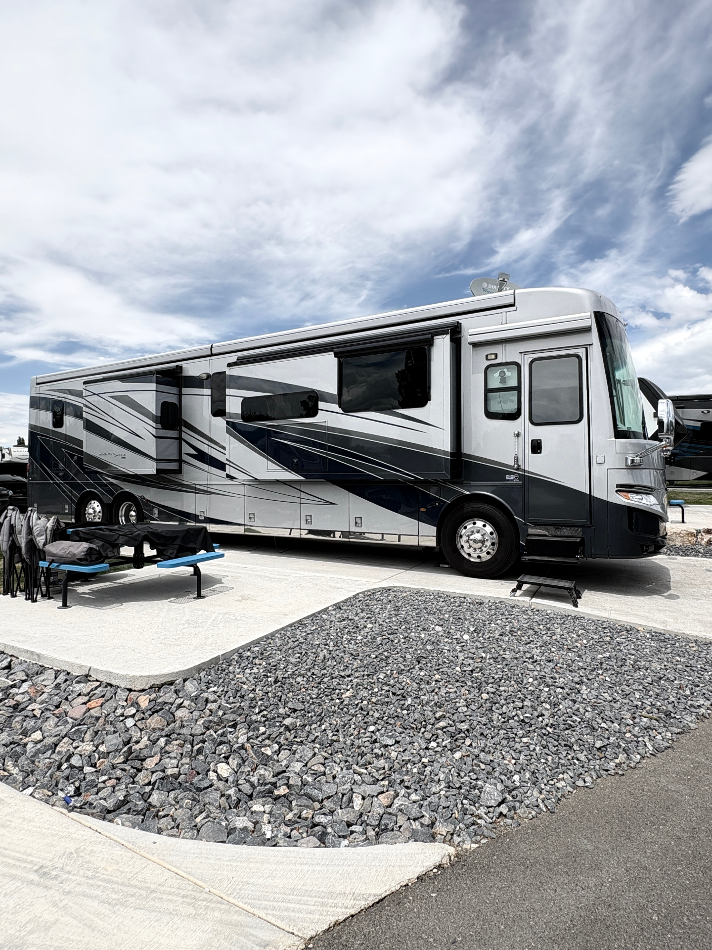 Class A motorhome passenger side before hand wash